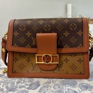 Louis Vuitton Tan and Brown Monogram Crossbody Bag